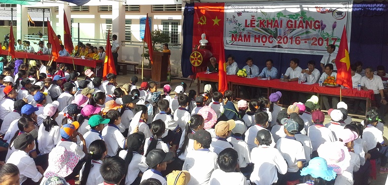 19.138 học sinh huyện Vĩnh Thuận bước vào năm học mới