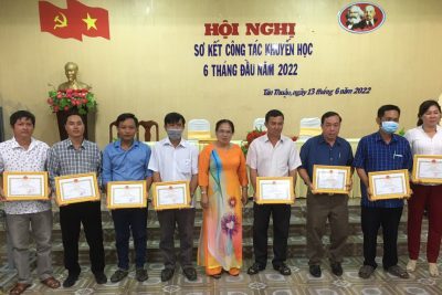 Hội Khuyến học xã Tân Thuận, đơn vị 3 năm liền thực hiện tốt công tác phát triển hội viên và xây dựng Gia đình học tập
