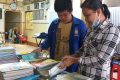 Shop 0 đồng của cô Lê Thị Anh Đào giúp đỡ nhiều học sinh nghèo trước thềm năm học mới