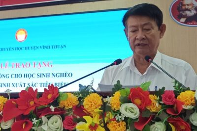 Vĩnh Thuận tặng học bổng cho học sinh nghèo đợt 3 năm 2023