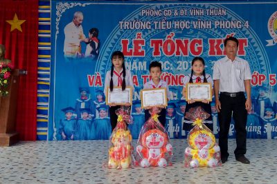 Trường tiểu học Vĩnh Phong 4 tổng kết năm học 2018-2019