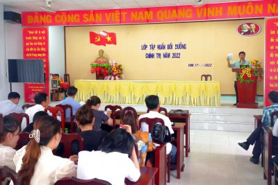 Phòng Giáo dục và Đào tạo Vĩnh Thuận tổ chức bồi dưỡng chính trị năm 2022