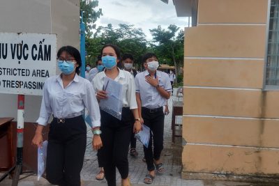 Kỳ thi tốt nghiệp THPT năm 2021 tại điểm thi trường THPT Vĩnh Thuận diễn ra an toàn nghiêm túc